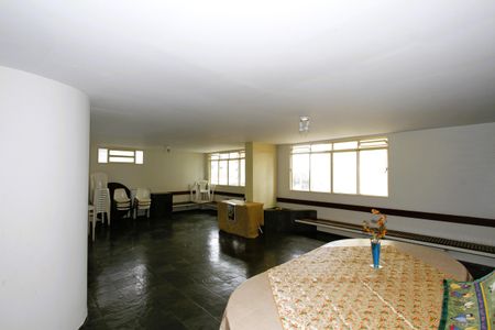 Apartamento à venda com 74m², 3 quartos e 1 vagaÁrea comum - Salão de festas