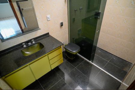 Casa para alugar com 332m², 4 quartos e 4 vagas Casa para alugar com 332m², 4 quartos e 4 vagasBanheiro Quarto 2 - suite