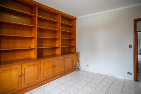 Casa para alugar com 332m², 4 quartos e 4 vagas Casa para alugar com 332m², 4 quartos e 4 vagasQuarto 1