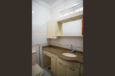 Casa para alugar com 332m², 4 quartos e 4 vagas Casa para alugar com 332m², 4 quartos e 4 vagasLavabo