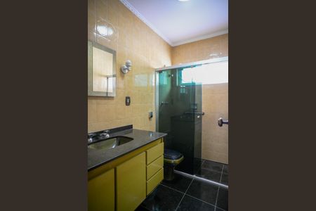 Casa para alugar com 332m², 4 quartos e 4 vagas Casa para alugar com 332m², 4 quartos e 4 vagasBanheiro Social