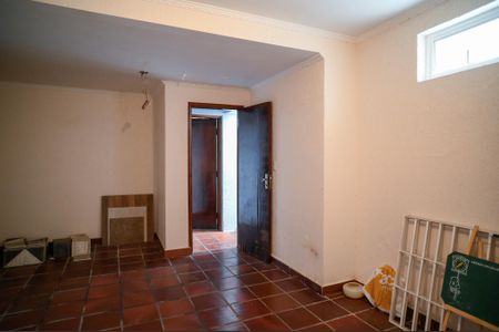 Casa para alugar com 332m², 4 quartos e 4 vagas Casa para alugar com 332m², 4 quartos e 4 vagasDepósito 1