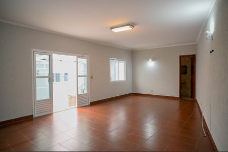 Casa para alugar com 332m², 4 quartos e 4 vagas Casa para alugar com 332m², 4 quartos e 4 vagasSalão de Festas