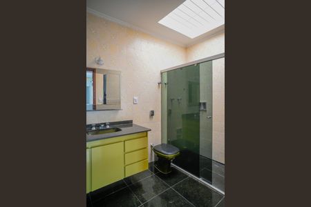 Casa para alugar com 332m², 4 quartos e 4 vagas Casa para alugar com 332m², 4 quartos e 4 vagasBanheiro Quarto 2 - suite