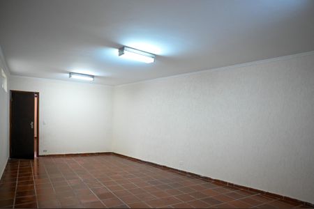 Casa para alugar com 332m², 4 quartos e 4 vagas Casa para alugar com 332m², 4 quartos e 4 vagasDepósito 2