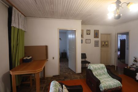 Sala de casa à venda com 2 quartos, 140m² em Igara, Canoas