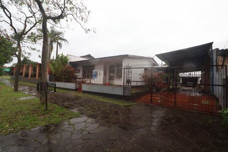 Casa à venda com 140m², 2 quartos e 4 vagasFachada