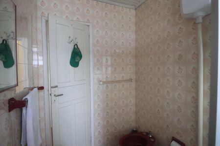 Casa à venda com 140m², 2 quartos e 4 vagasBanheiro