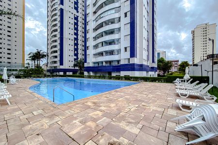 Apartamento à venda com 86m², 3 quartos e 2 vagas Apartamento à venda com 86m², 3 quartos e 2 vagasÁrea comum - Piscina
