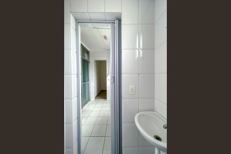 Apartamento à venda com 86m², 3 quartos e 2 vagas Apartamento à venda com 86m², 3 quartos e 2 vagasBanheiro de serviço