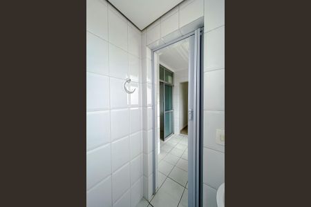 Apartamento à venda com 86m², 3 quartos e 2 vagas Apartamento à venda com 86m², 3 quartos e 2 vagasBanheiro de serviço