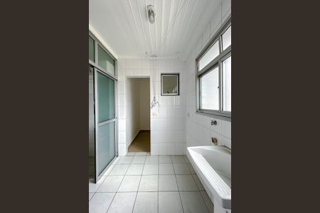 Apartamento à venda com 86m², 3 quartos e 2 vagas Apartamento à venda com 86m², 3 quartos e 2 vagasÁrea de Serviço