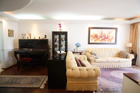 Apartamento à venda com 148m², 4 quartos e 3 vagas