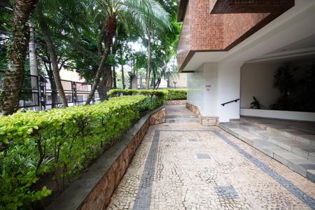 Apartamento à venda com 148m², 4 quartos e 3 vagas