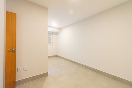 Apartamento para alugar com 157m², 3 quartos e 2 vagas Apartamento para alugar com 157m², 3 quartos e 2 vagasSuíte