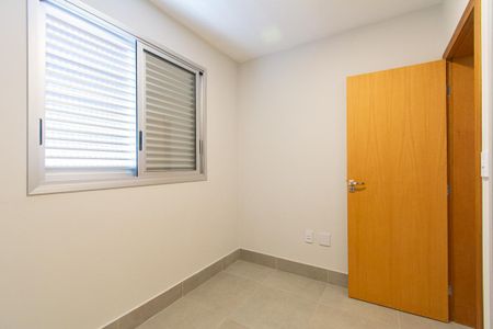 Apartamento para alugar com 157m², 3 quartos e 2 vagas Apartamento para alugar com 157m², 3 quartos e 2 vagasQuarto 2