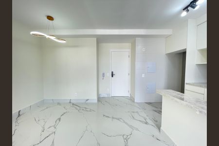 Sala de apartamento para alugar com 2 quartos, 56m² em Vila Sonia, São Paulo