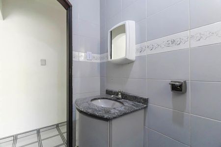 Casa à venda com 113m², 2 quartos e 2 vagas Casa à venda com 113m², 2 quartos e 2 vagasBanheiro 2