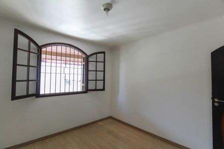 Casa à venda com 113m², 2 quartos e 2 vagas Casa à venda com 113m², 2 quartos e 2 vagasQuarto 2
