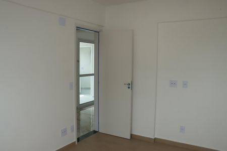 Apartamento para alugar com 82m², 2 quartos e 1 vagaSuíte