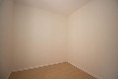 Quarto 1 de apartamento para alugar com 2 quartos, 46m² em Itapoã Parque, Brasília