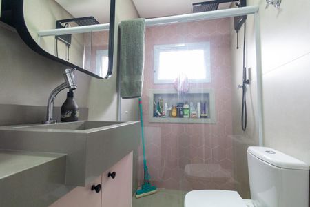 Casa à venda com 150m², 3 quartos e 2 vagas Casa à venda com 150m², 3 quartos e 2 vagasBanheiro 1