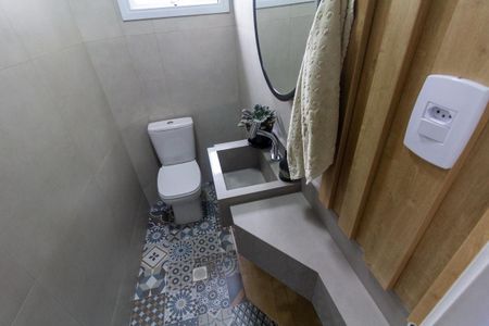 Casa à venda com 150m², 3 quartos e 2 vagas Casa à venda com 150m², 3 quartos e 2 vagasLavabo