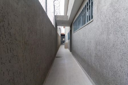 Casa à venda com 150m², 3 quartos e 2 vagas Casa à venda com 150m², 3 quartos e 2 vagasCorredor