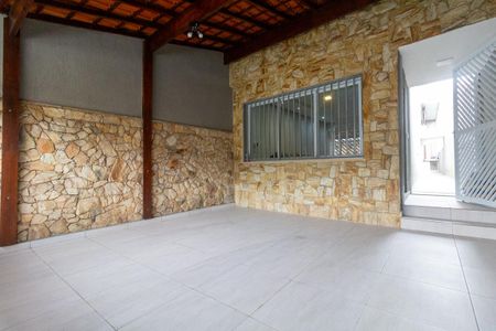 Casa à venda com 150m², 3 quartos e 2 vagas Casa à venda com 150m², 3 quartos e 2 vagasGaragem