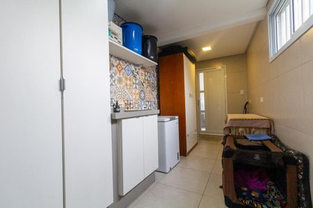 Casa à venda com 150m², 3 quartos e 2 vagas Casa à venda com 150m², 3 quartos e 2 vagasÁrea de Serviço