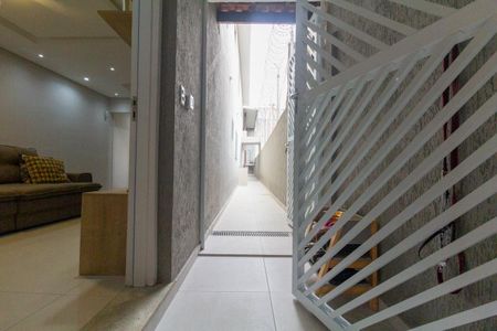 Casa à venda com 150m², 3 quartos e 2 vagas Casa à venda com 150m², 3 quartos e 2 vagasCorredor