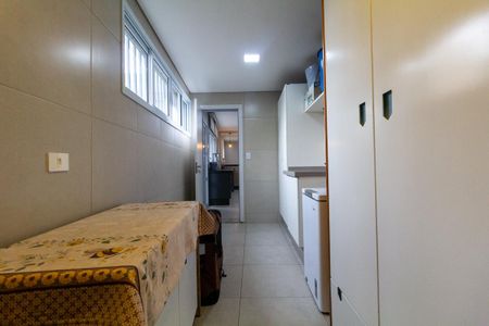Casa à venda com 150m², 3 quartos e 2 vagas Casa à venda com 150m², 3 quartos e 2 vagasÁrea de Serviço