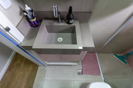 Casa à venda com 150m², 3 quartos e 2 vagas Casa à venda com 150m², 3 quartos e 2 vagasBanheiro 1