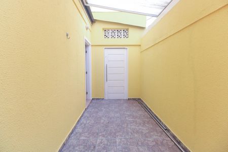 Casa à venda com 75m², 2 quartos e 2 vagasQuintal 