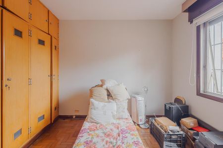 Casa à venda com 232m², 6 quartos e 1 vagaEdícula