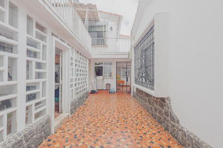 Casa à venda com 232m², 6 quartos e 1 vagaQuintal