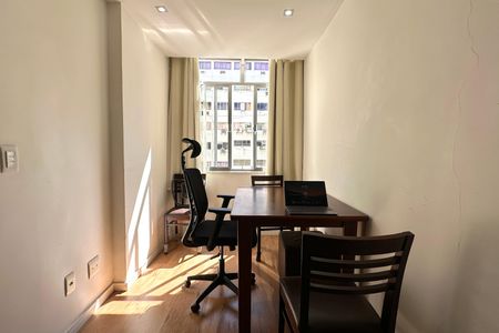 Apartamento à venda com 48m², 1 quarto e sem vagaSala