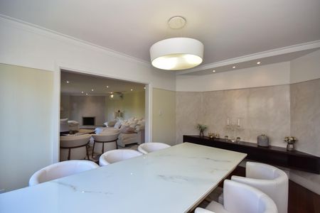 Apartamento à venda com 228m², 3 quartos e 4 vagasSala de Jantar
