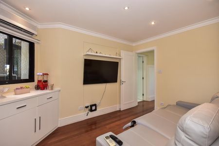 Apartamento à venda com 228m², 3 quartos e 4 vagasSala de Tv