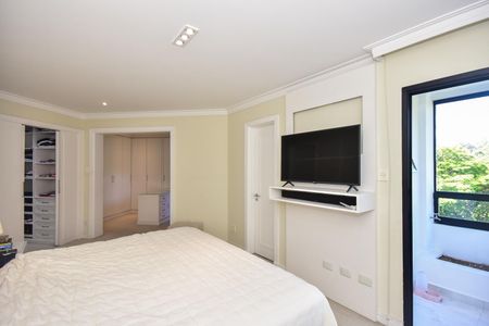 Apartamento à venda com 228m², 3 quartos e 4 vagasSuíte 3