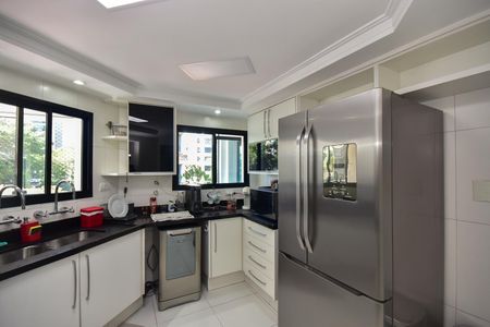 Apartamento à venda com 228m², 3 quartos e 4 vagasCozinha