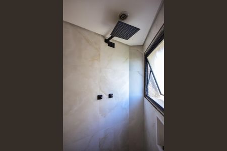 Apartamento à venda com 228m², 3 quartos e 4 vagasBanheiro Suíte 1