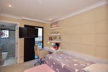 Apartamento à venda com 228m², 3 quartos e 4 vagasSuíte 2