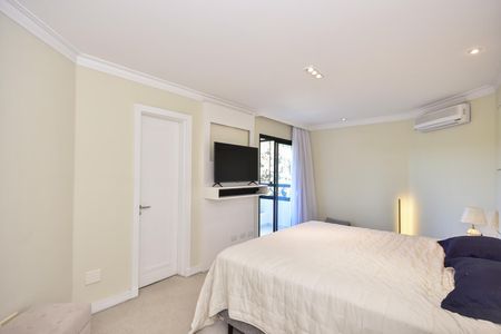 Apartamento à venda com 228m², 3 quartos e 4 vagasSuíte 3