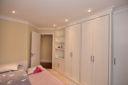 Apartamento à venda com 228m², 3 quartos e 4 vagasSuíte 2