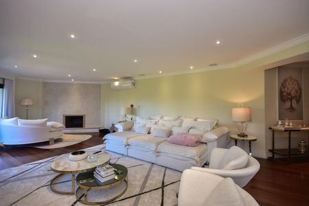 Apartamento à venda com 228m², 3 quartos e 4 vagasSala