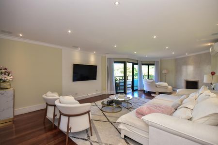 Apartamento à venda com 228m², 3 quartos e 4 vagasSala