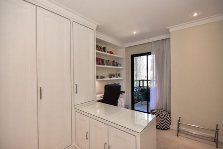 Apartamento à venda com 228m², 3 quartos e 4 vagasSuíte 3