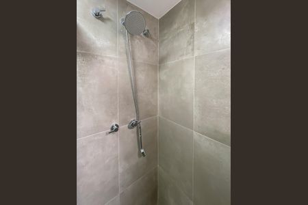 Apartamento para alugar com 71m², 2 quartos e 2 vagas Apartamento para alugar com 71m², 2 quartos e 2 vagasBanheiro da Suíte 1