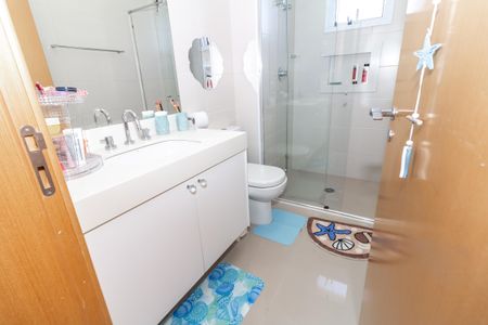 Apartamento para alugar com 230m², 3 quartos e 4 vagasBanheiro da Suíte 2